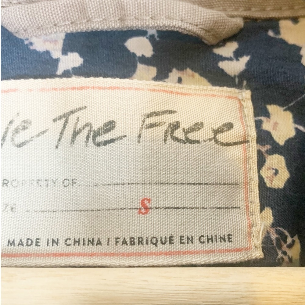 Free People We the Free Apollo Distressed Utility Jacket Size Small - Picture 9 of 10